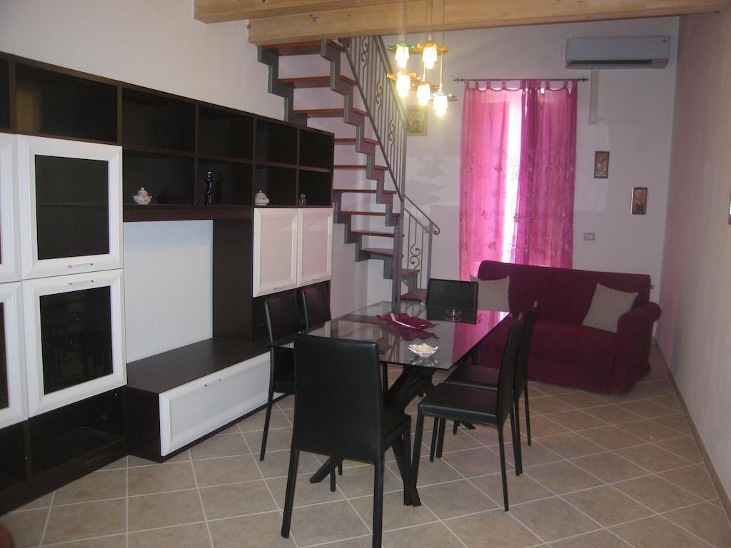 A 100Metri Da Piazza Duomo Di Ortigia Apartment Syracuse Room photo